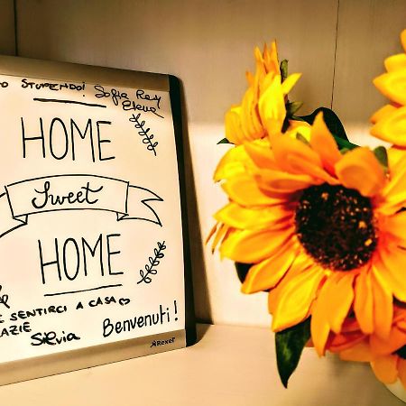 Rosy House Apartment โลดิ ภายนอก รูปภาพ